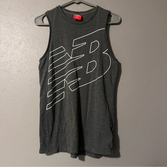 New balance tank top - Picture 1 of 3